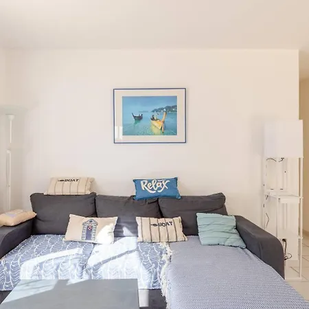 La White House, 8 Personnes/8 Velos + Free Parking