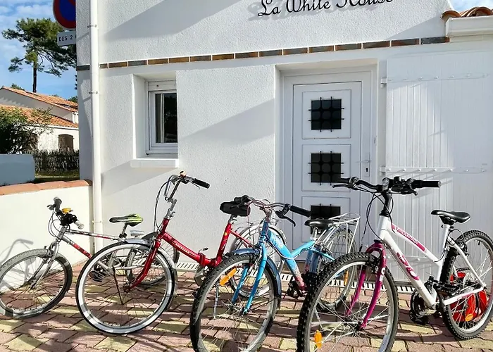 La White House, 8 Personnes/8 Velos + Free Parking Holiday home *